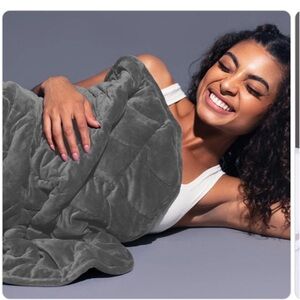 New Nodpod Weighted Blanket in Elephant Grey